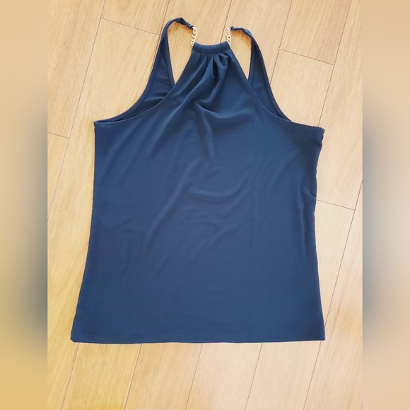 🔥🔥🔥SALE🔥🔥🔥Michael Kors Navy & Gold Chain Top - Picture 2 of 3